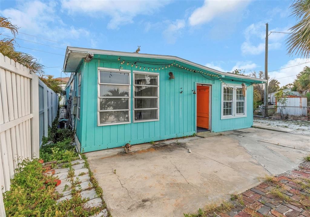 En Venta: $650,000 (0 camas, 0 baños, 1056 Pies cuadrados)