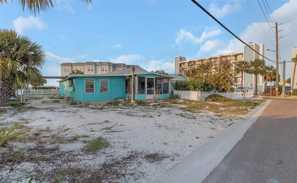 En Venta: $650,000 (0 camas, 0 baños, 1056 Pies cuadrados)