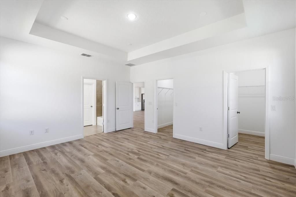 For Sale: $495,000 (4 beds, 3 baths, 2233 Square Feet)