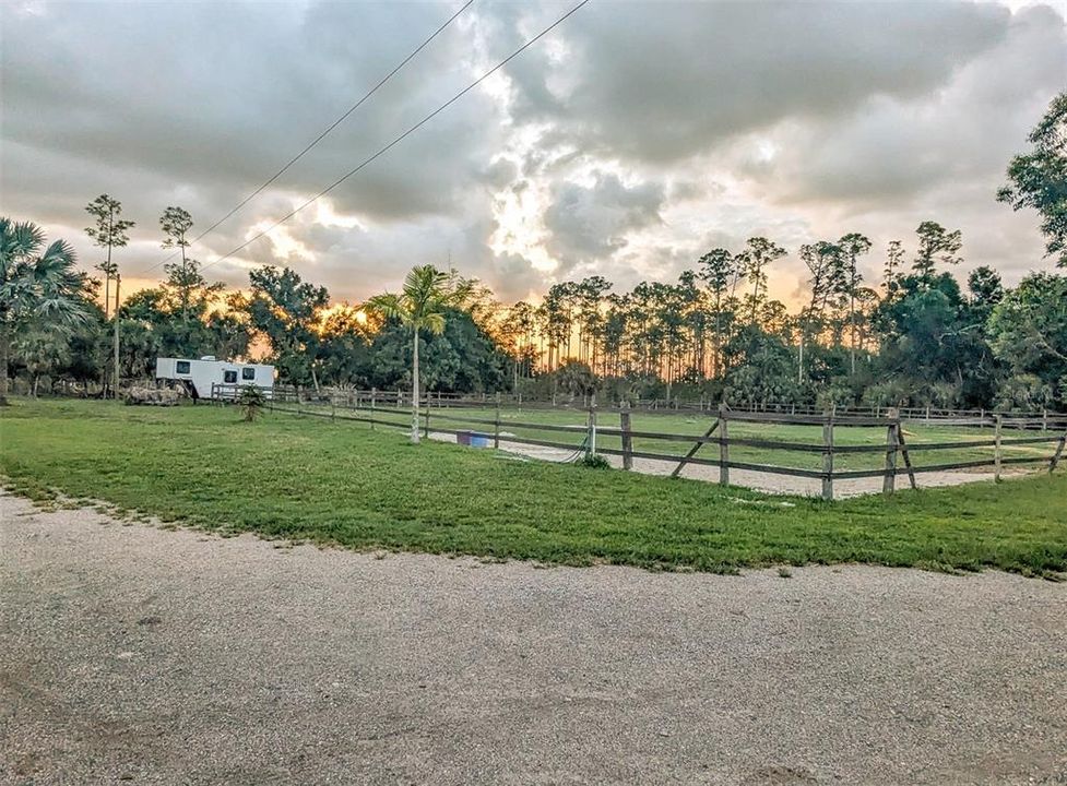 En Venta: $925,000 (3 camas, 2 baños, 1919 Pies cuadrados)
