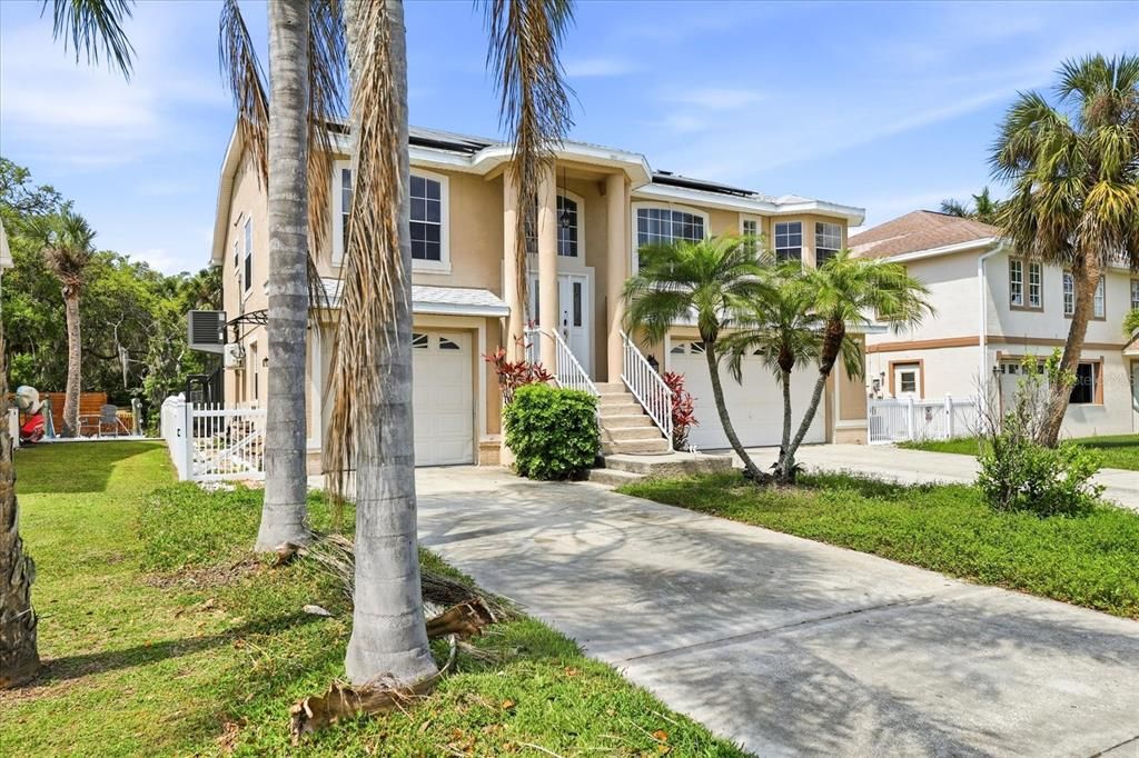 En Venta: $585,000 (4 camas, 4 baños, 2320 Pies cuadrados)