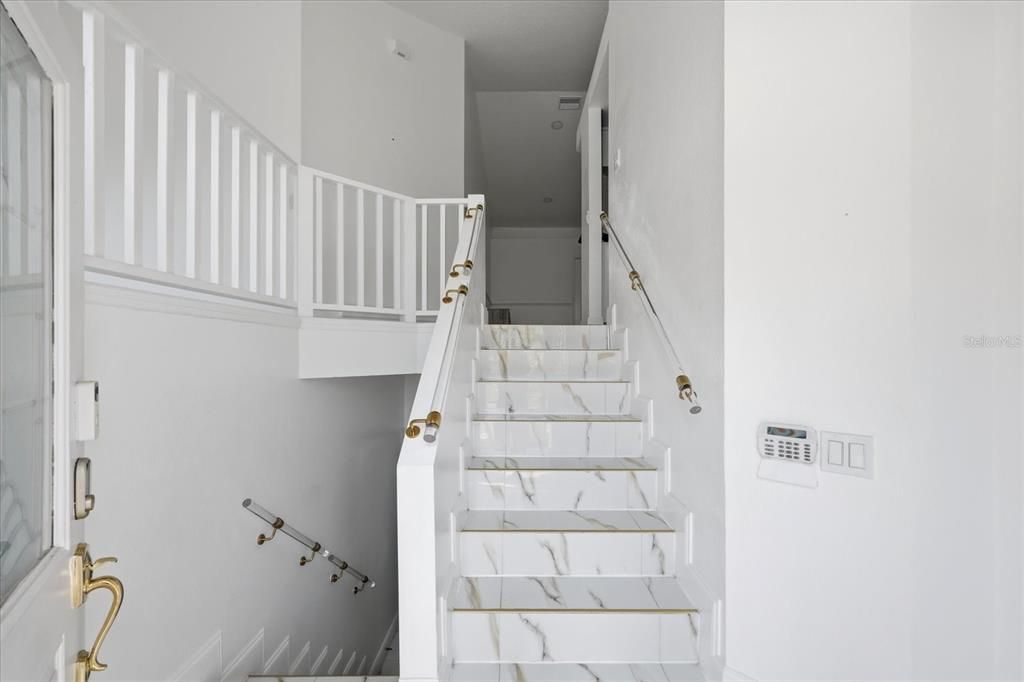 En Venta: $585,000 (4 camas, 4 baños, 2320 Pies cuadrados)