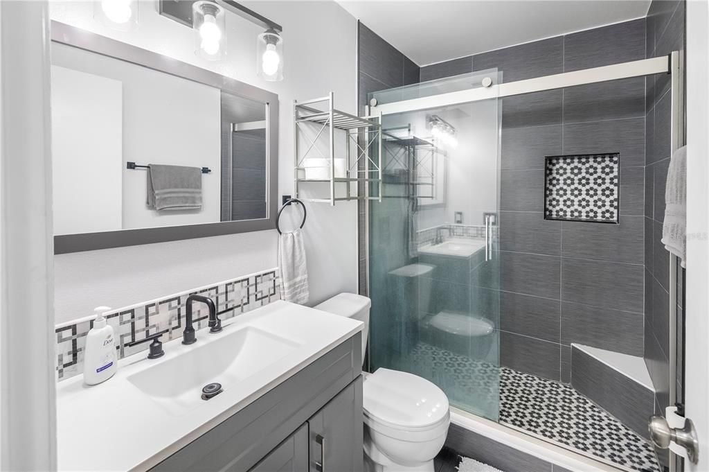 For Sale: $205,000 (2 beds, 2 baths, 1407 Square Feet)