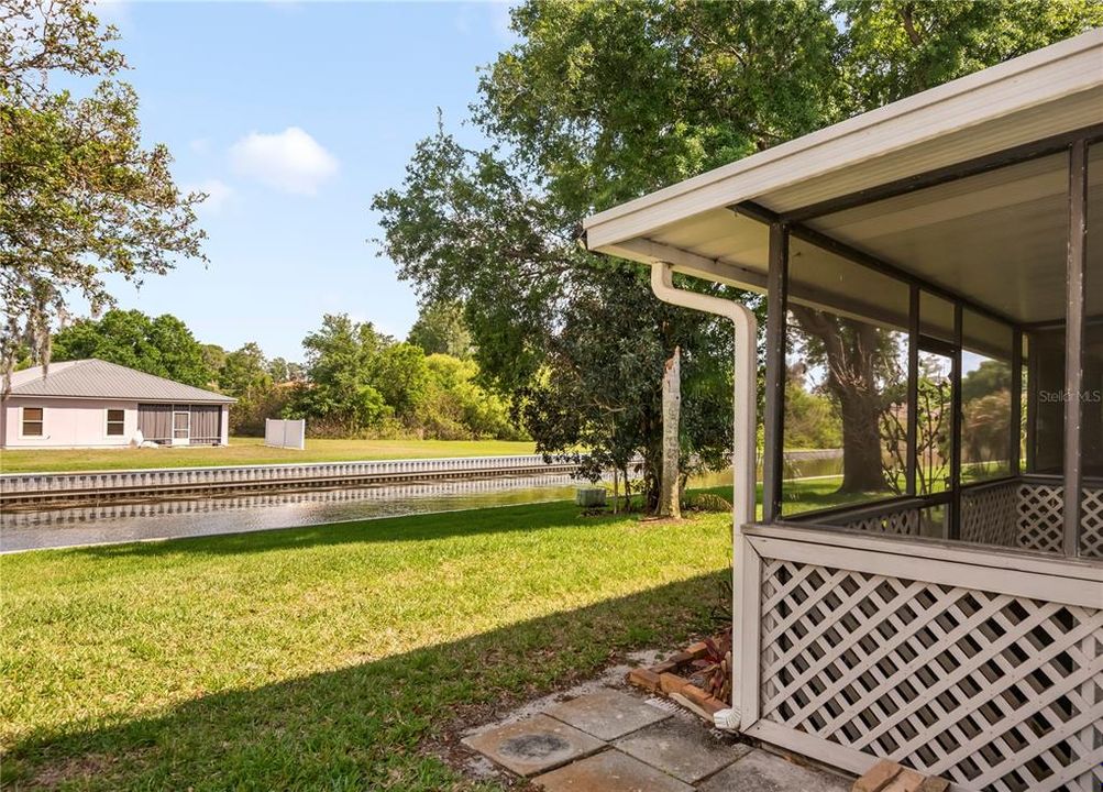 For Sale: $205,000 (2 beds, 2 baths, 1407 Square Feet)