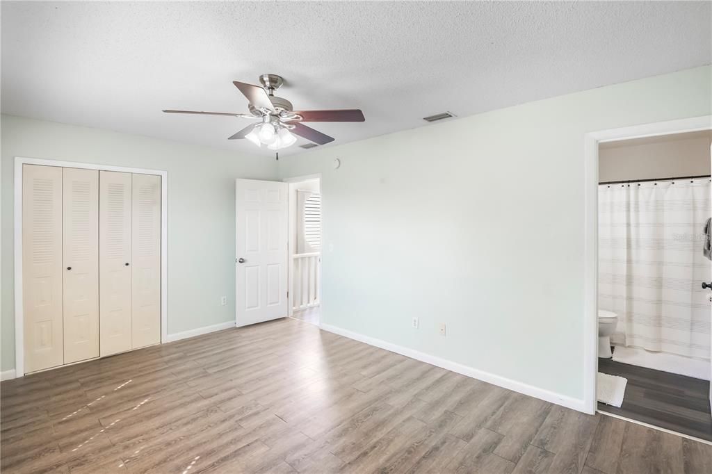 For Sale: $205,000 (2 beds, 2 baths, 1407 Square Feet)
