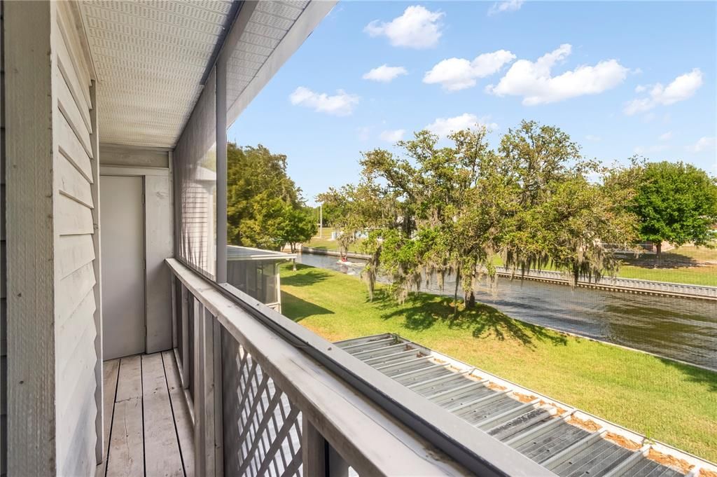For Sale: $205,000 (2 beds, 2 baths, 1407 Square Feet)
