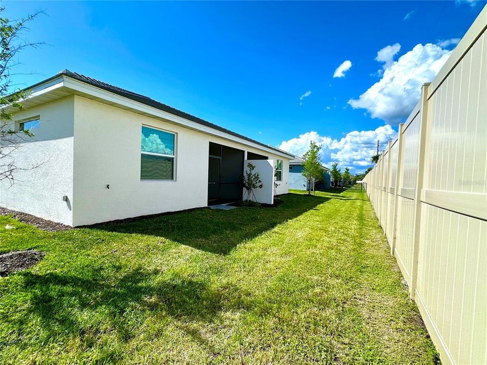 For Rent: $2,300 (2 beds, 2 baths, 1564 Square Feet)