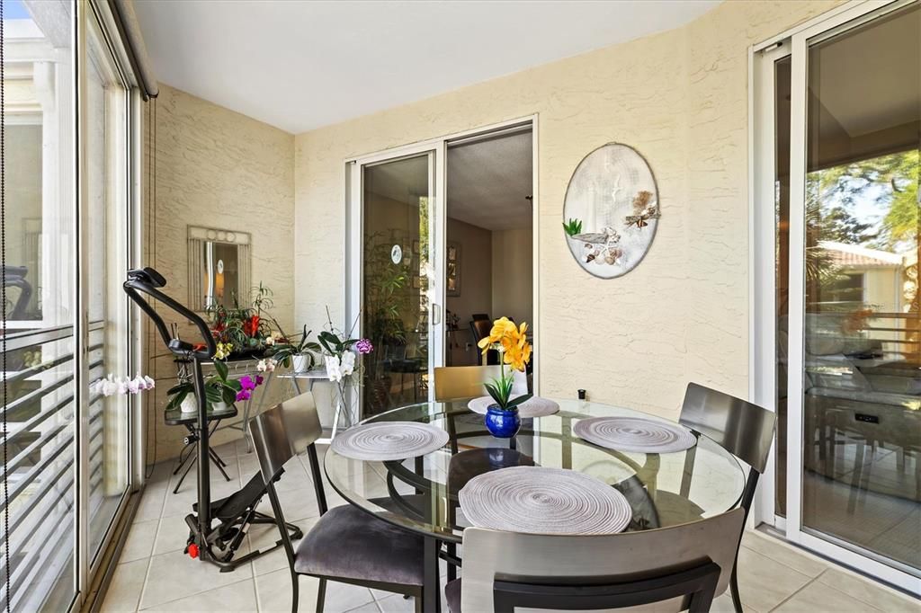 На продажу: $314,900 (3 спален, 2 ванн, 1795 Квадратных фут)