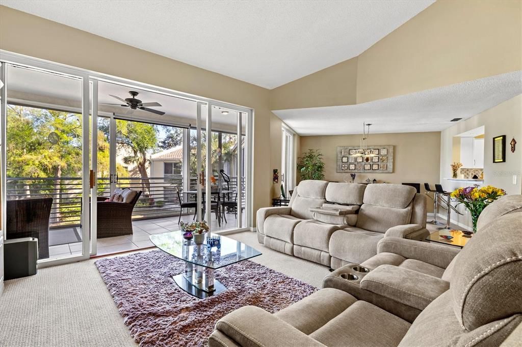 На продажу: $314,900 (3 спален, 2 ванн, 1795 Квадратных фут)