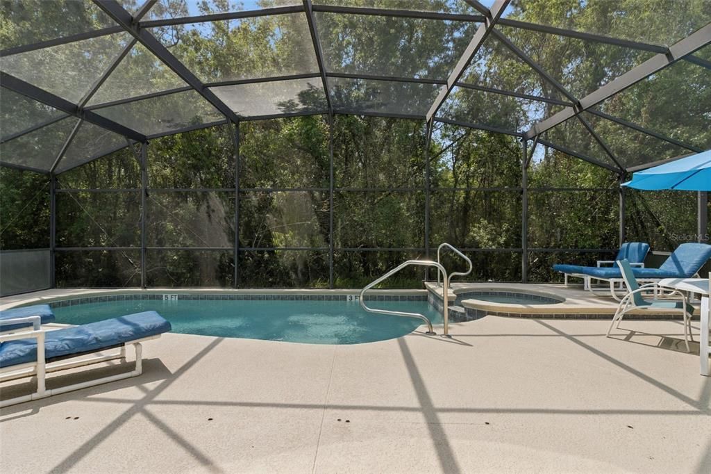 En Venta: $425,000 (4 camas, 3 baños, 1940 Pies cuadrados)