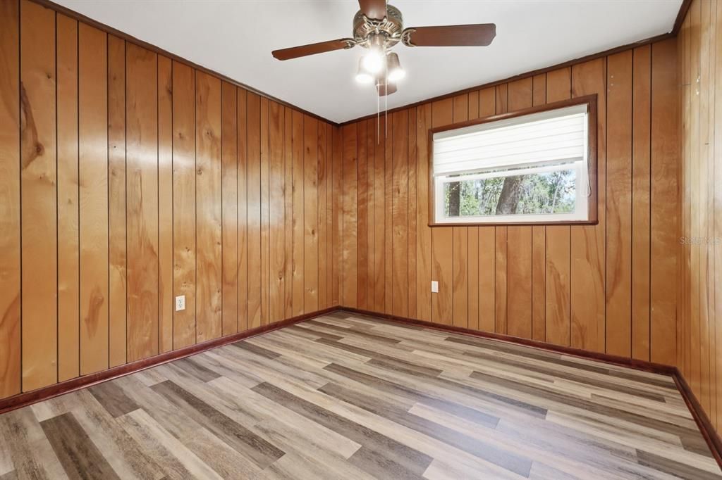 Activo con contrato: $414,327 (4 camas, 2 baños, 2221 Pies cuadrados)