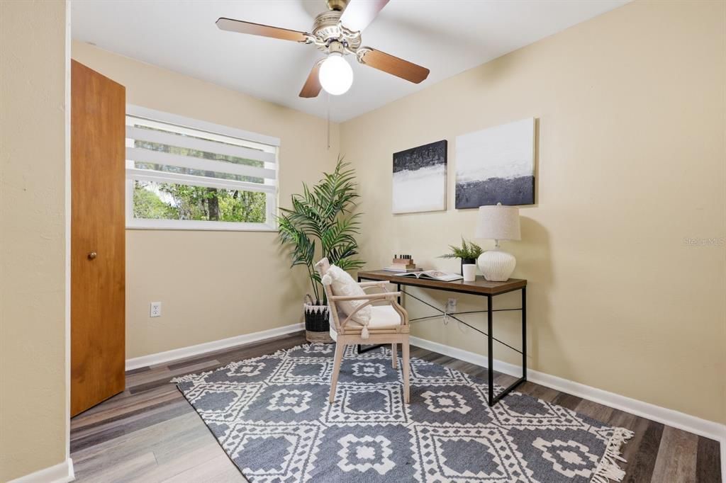 Activo con contrato: $414,327 (4 camas, 2 baños, 2221 Pies cuadrados)