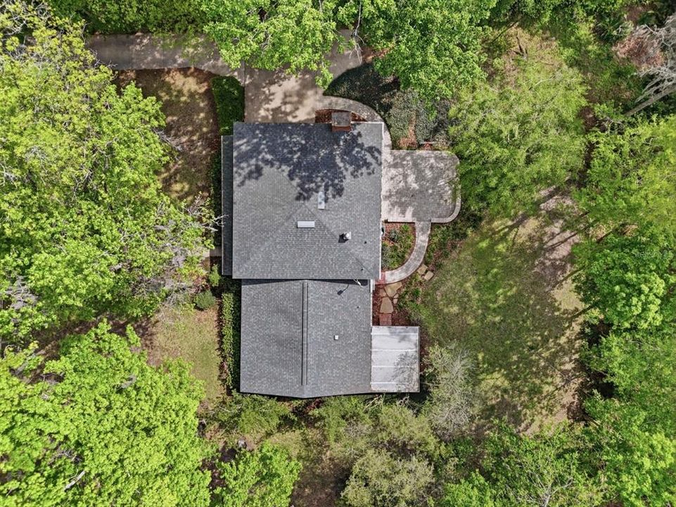 Activo con contrato: $414,327 (4 camas, 2 baños, 2221 Pies cuadrados)