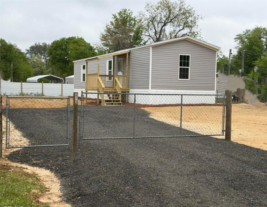 На продажу: $162,500 (2 спален, 2 ванн, 960 Квадратных фут)