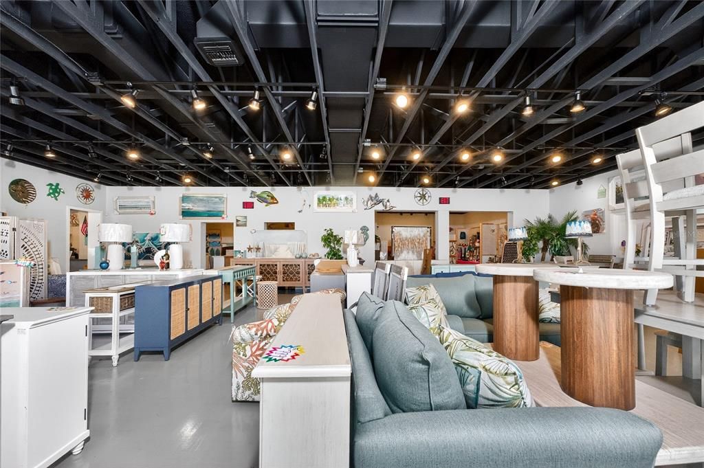 待售: $995,000 (0 贝兹, 0 浴室, 3671 平方英尺)