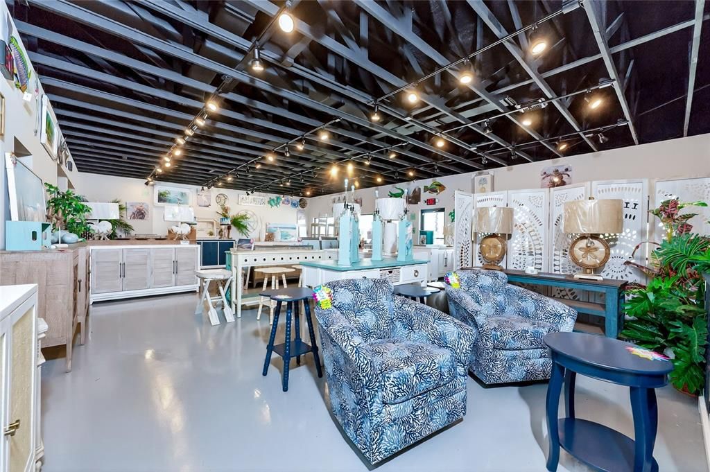 待售: $995,000 (0 贝兹, 0 浴室, 3671 平方英尺)