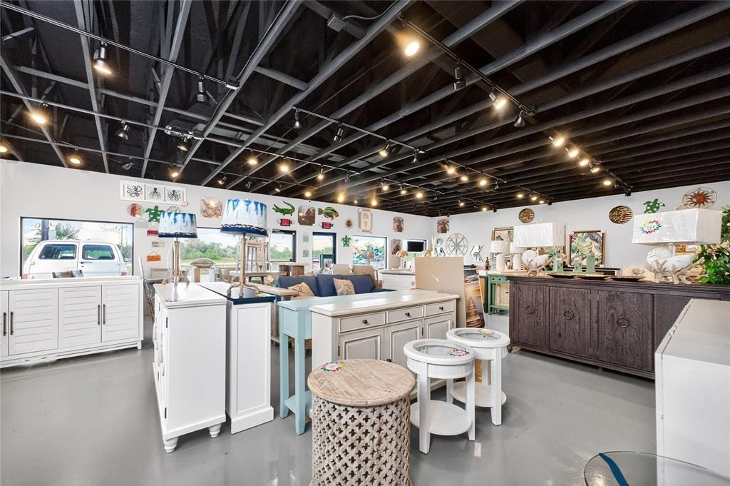 待售: $995,000 (0 贝兹, 0 浴室, 3671 平方英尺)