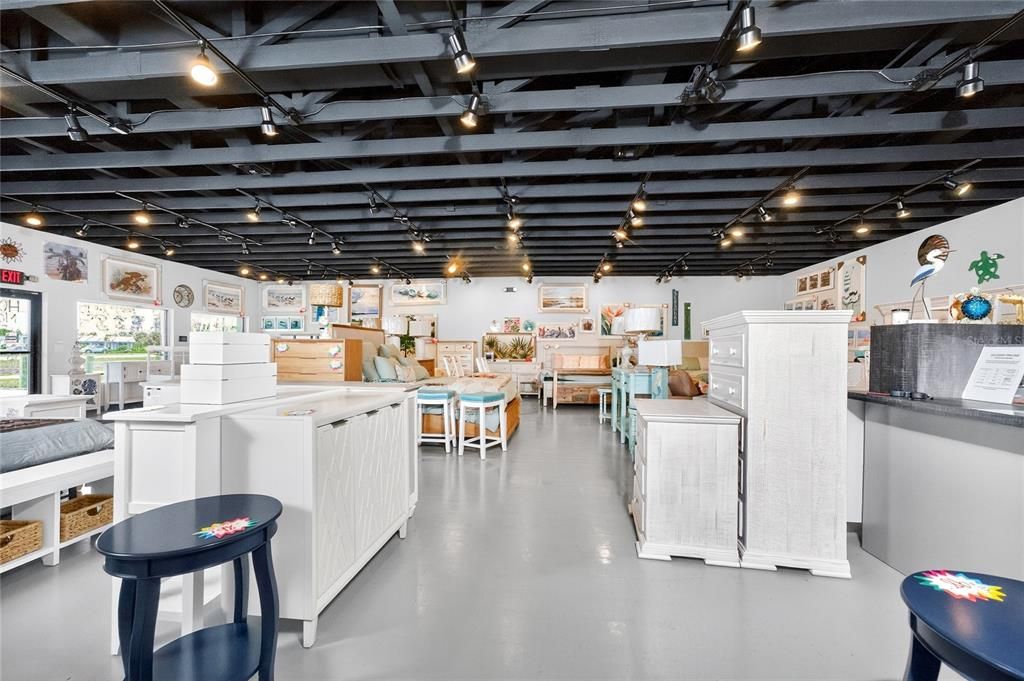 待售: $995,000 (0 贝兹, 0 浴室, 3671 平方英尺)