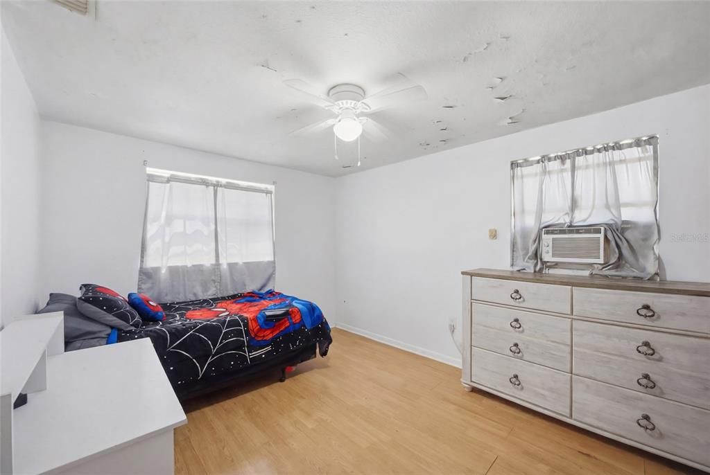 En Venta: $170,000 (3 camas, 2 baños, 1172 Pies cuadrados)