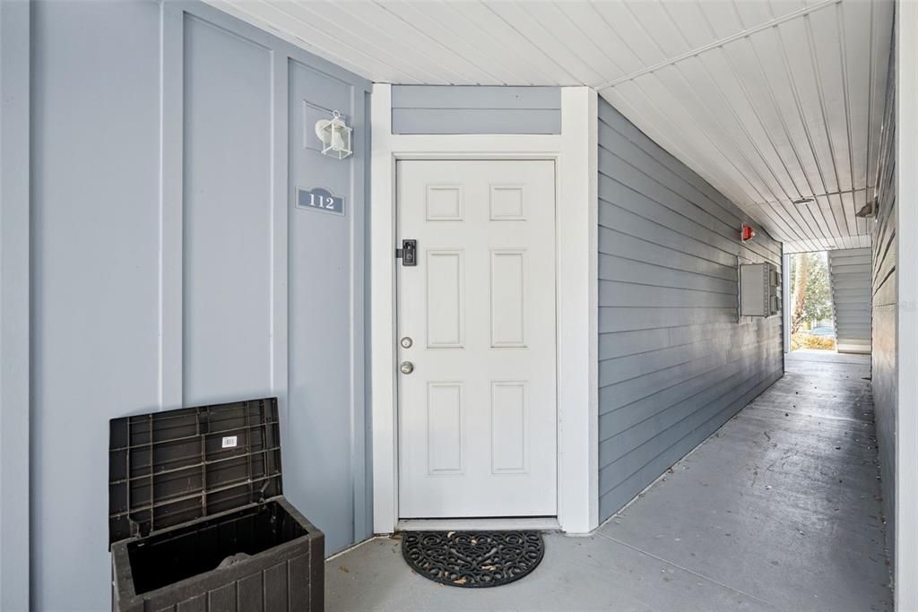 For Sale: $169,000 (1 beds, 1 baths, 648 Square Feet)