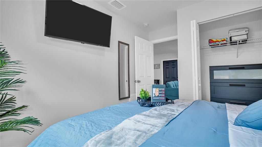En Venta: $499,000 (3 camas, 2 baños, 840 Pies cuadrados)