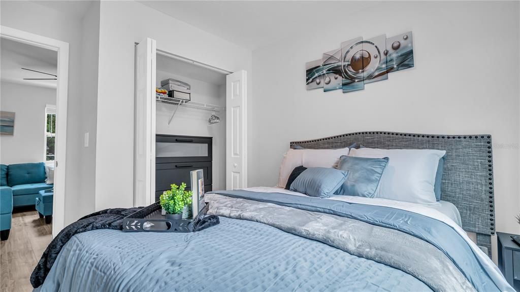 En Venta: $499,000 (3 camas, 2 baños, 840 Pies cuadrados)