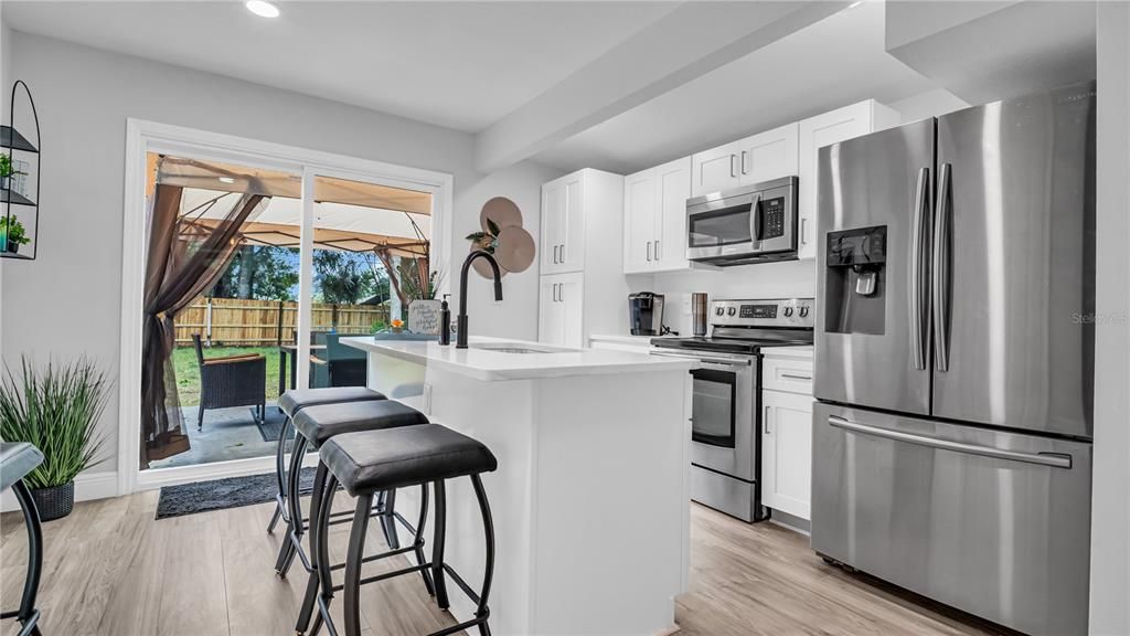 En Venta: $499,000 (3 camas, 2 baños, 840 Pies cuadrados)