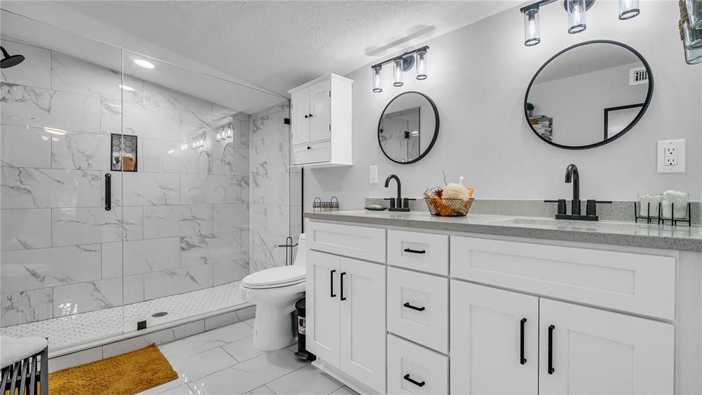 En Venta: $499,000 (3 camas, 2 baños, 840 Pies cuadrados)
