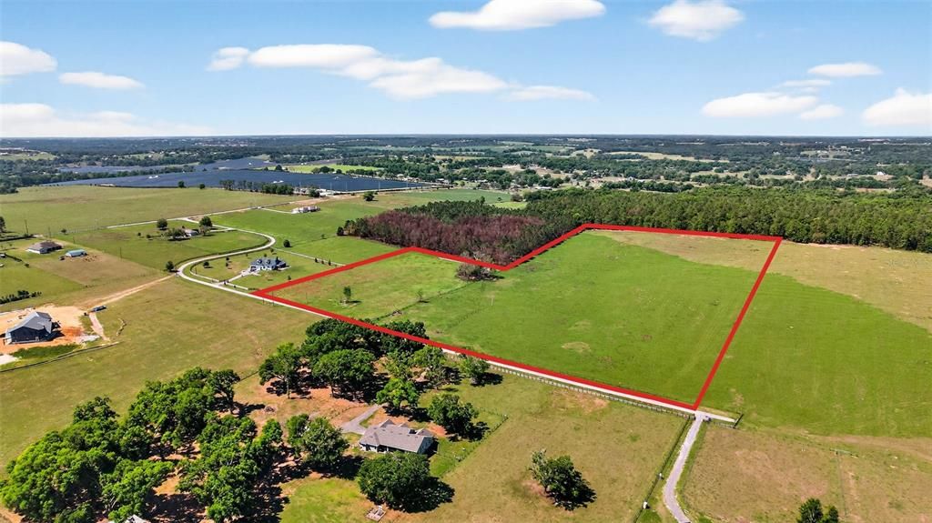 En Venta: $1,500,000 (25.00 acres)