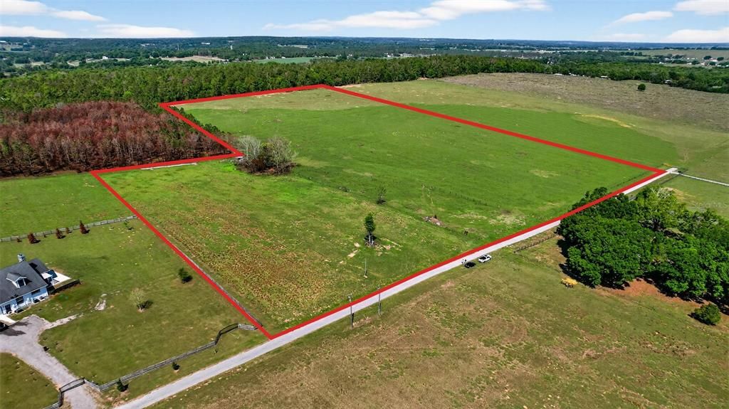 En Venta: $1,500,000 (25.00 acres)