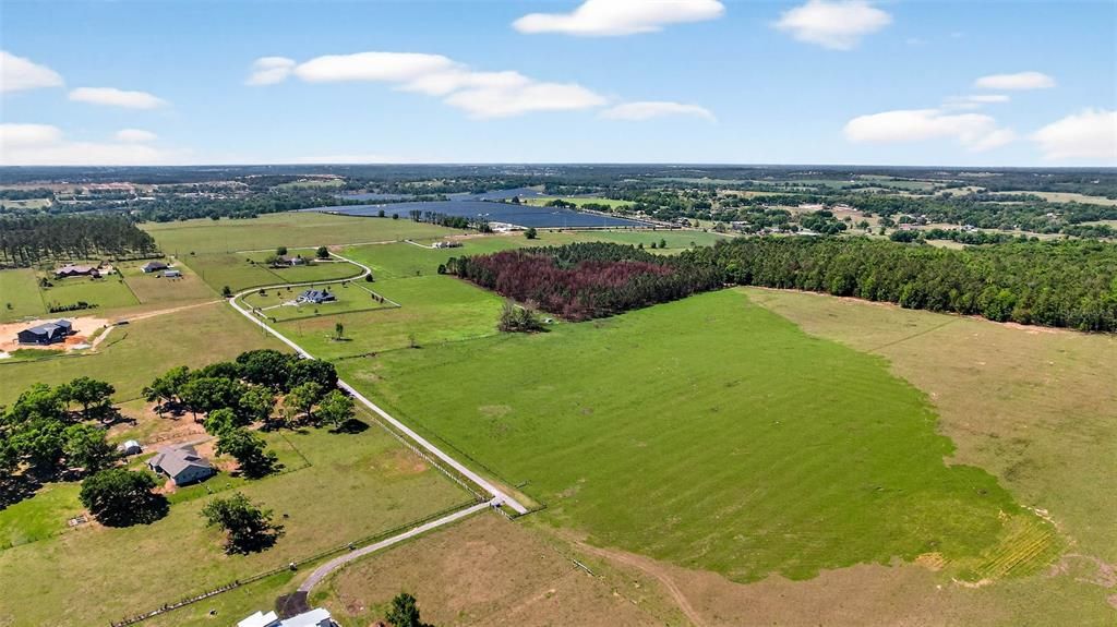 En Venta: $1,500,000 (25.00 acres)
