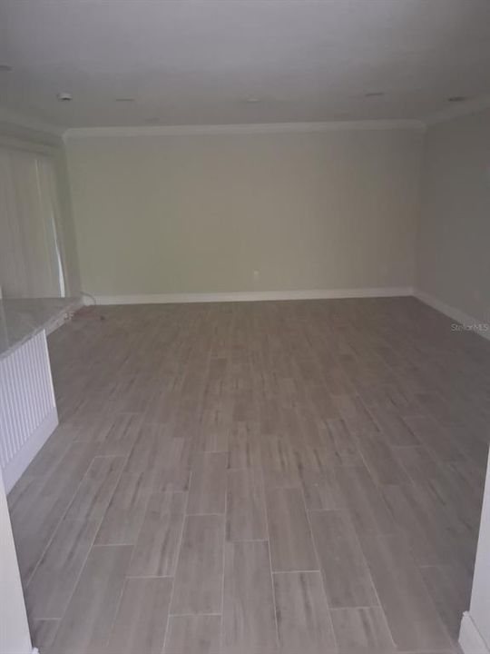 Activo con contrato: $1,500 (2 camas, 1 baños, 1000 Pies cuadrados)