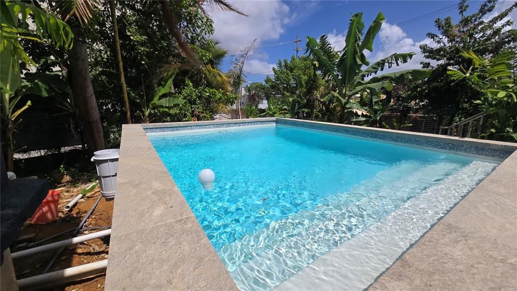 En Venta: $575,000 (0 camas, 0 baños, 1399 Pies cuadrados)