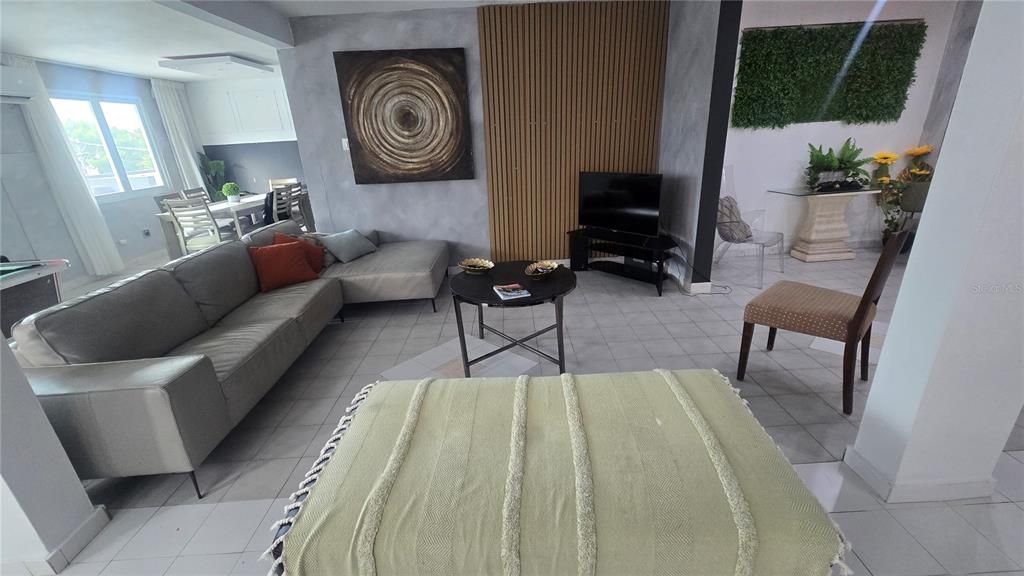 En Venta: $575,000 (0 camas, 0 baños, 1399 Pies cuadrados)