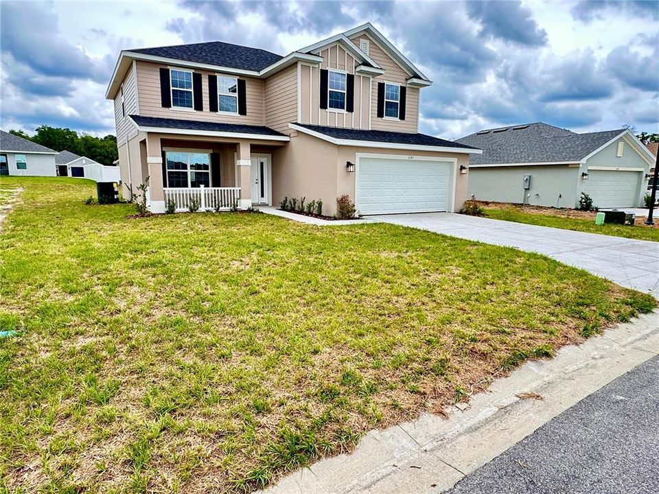 For Sale: $365,950 (5 beds, 3 baths, 2705 Square Feet)
