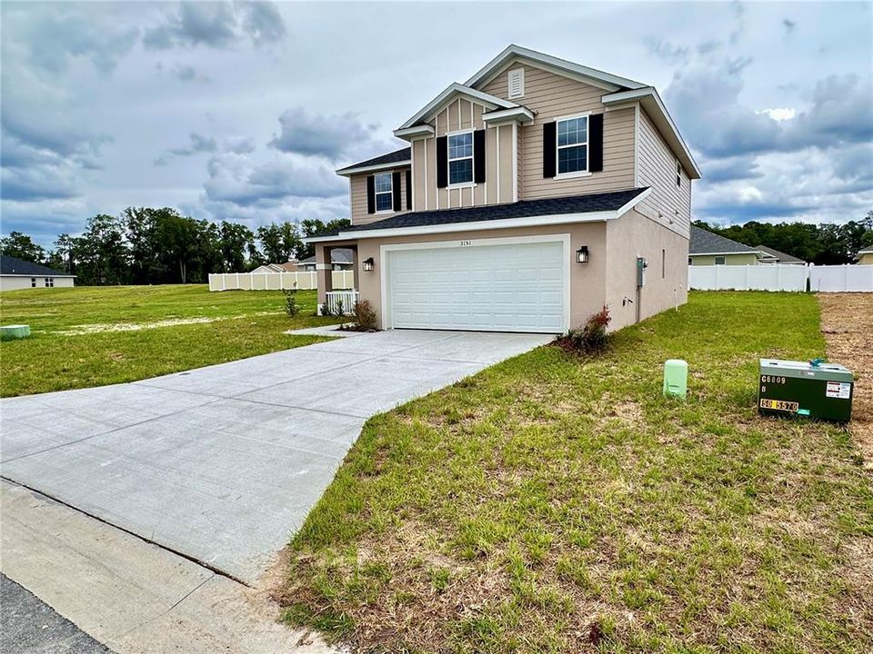 For Sale: $365,950 (5 beds, 3 baths, 2705 Square Feet)