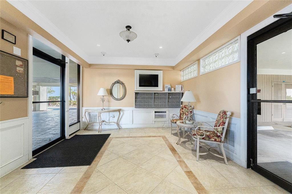 En Venta: $349,900 (2 camas, 2 baños, 1048 Pies cuadrados)