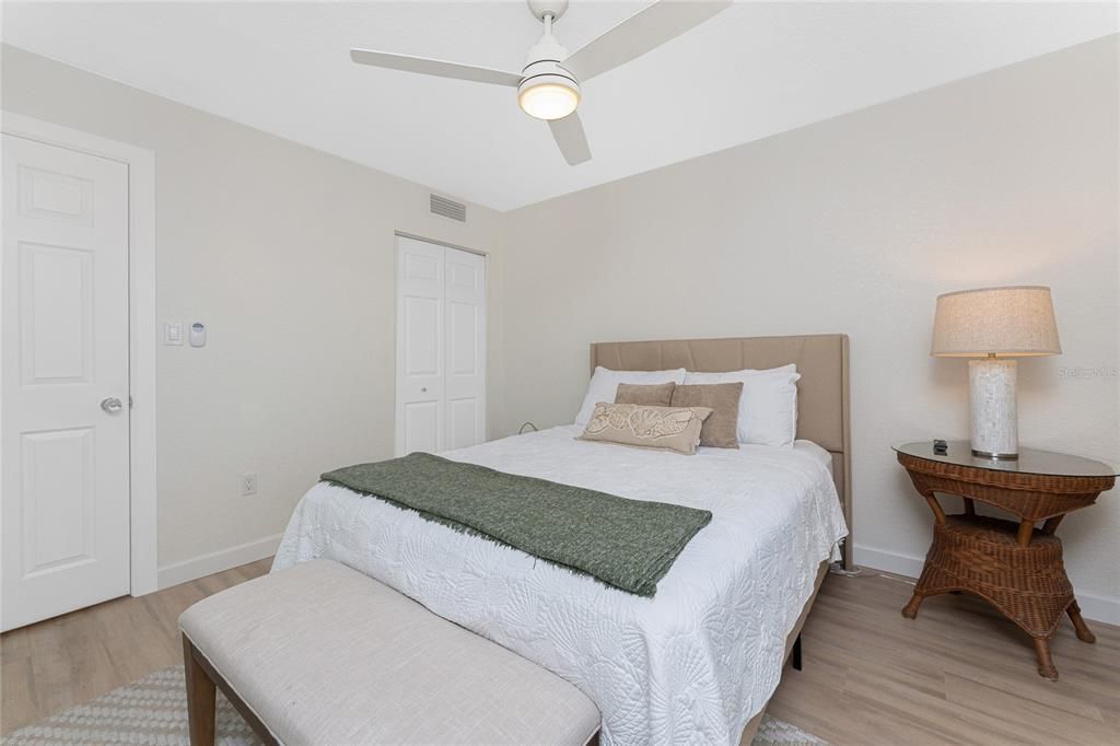 En Venta: $349,900 (2 camas, 2 baños, 1048 Pies cuadrados)