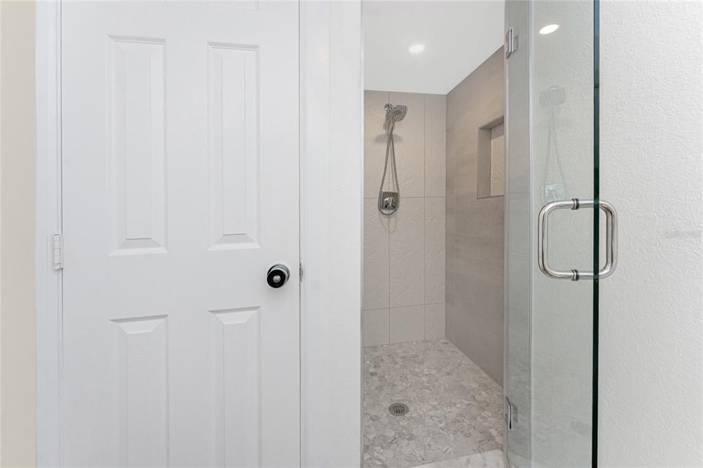 En Venta: $349,900 (2 camas, 2 baños, 1048 Pies cuadrados)