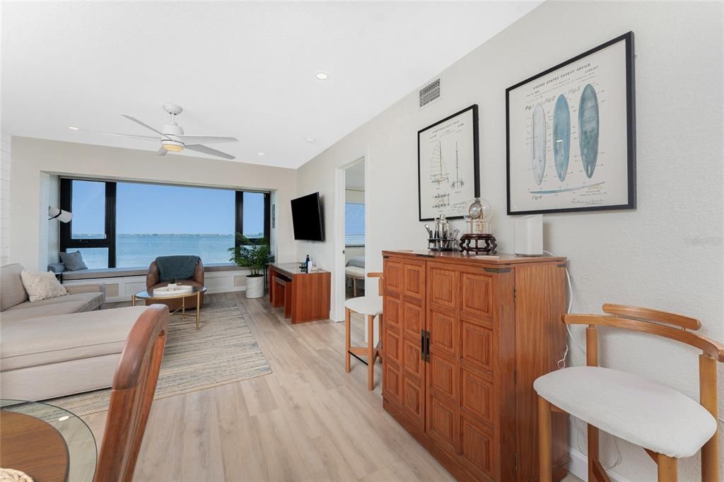 En Venta: $349,900 (2 camas, 2 baños, 1048 Pies cuadrados)