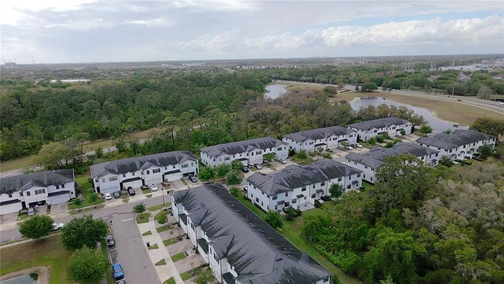 合同活跃: $389,000 (4 贝兹, 3 浴室, 2040 平方英尺)