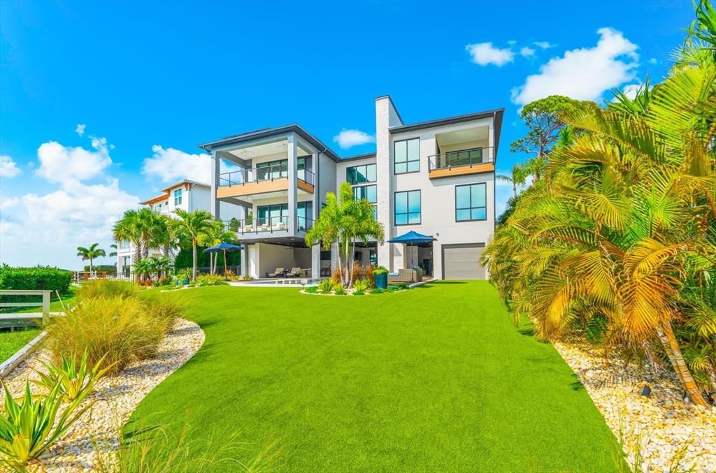 На продажу: $5,482,000 (5 спален, 4 ванн, 5196 Квадратных фут)