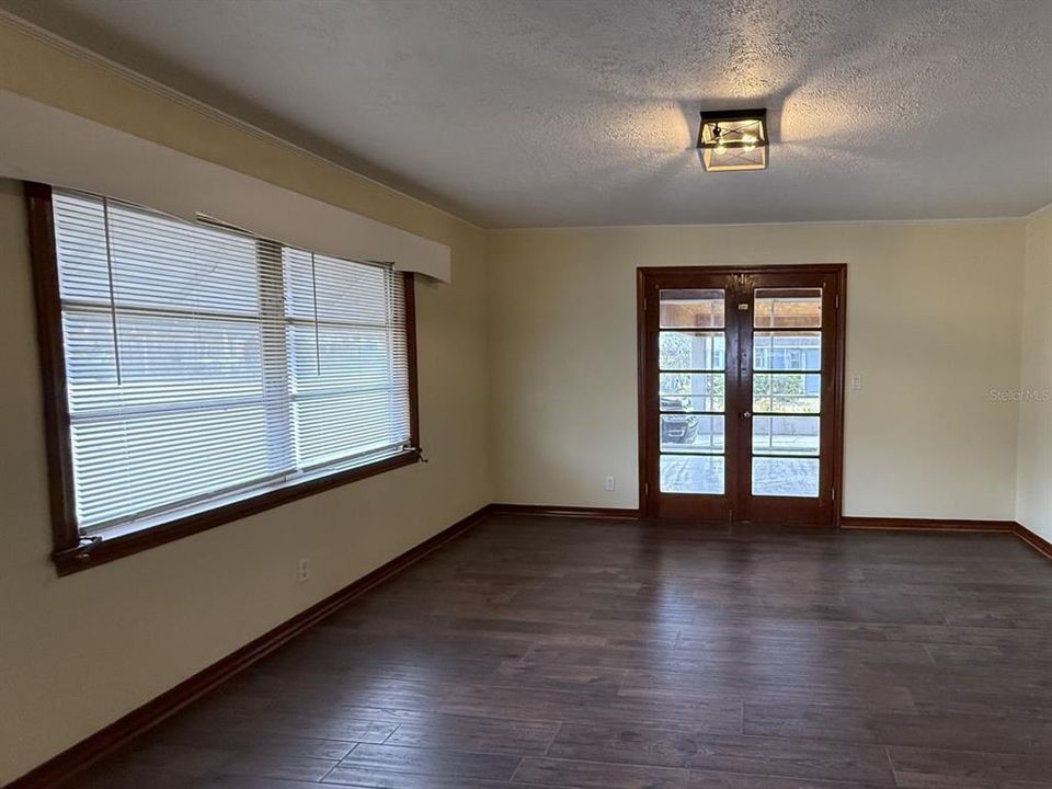 En Venta: $310,000 (3 camas, 1 baños, 1452 Pies cuadrados)