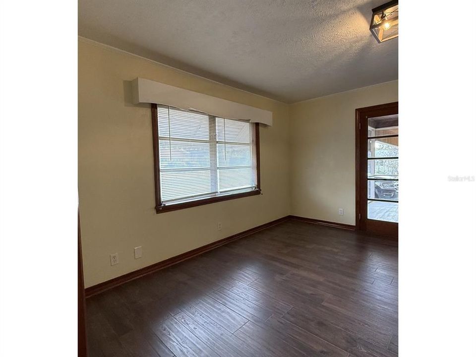 En Venta: $310,000 (3 camas, 1 baños, 1452 Pies cuadrados)