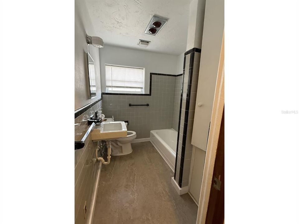 En Venta: $310,000 (3 camas, 1 baños, 1452 Pies cuadrados)