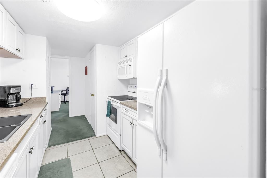 Activo con contrato: $149,000 (2 camas, 2 baños, 1100 Pies cuadrados)
