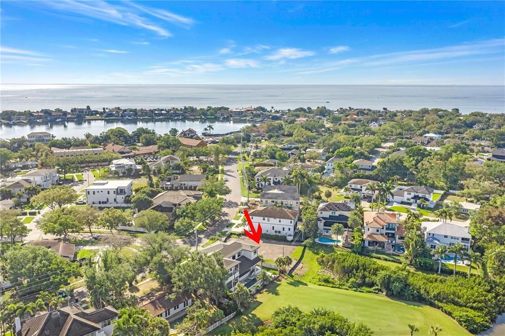 For Sale: $3,895,000 (5 beds, 5 baths, 4948 Square Feet)