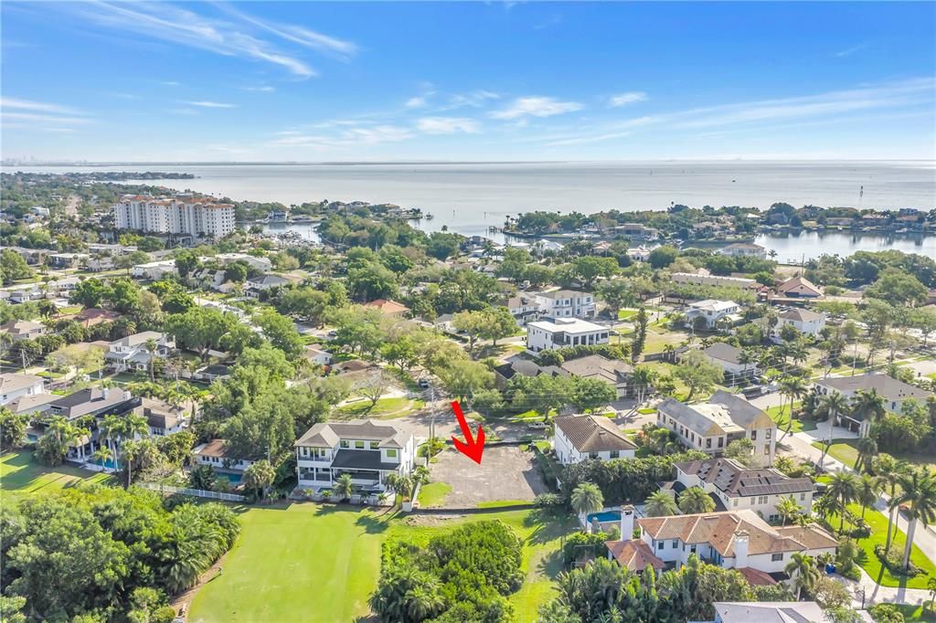 For Sale: $3,895,000 (5 beds, 5 baths, 4948 Square Feet)