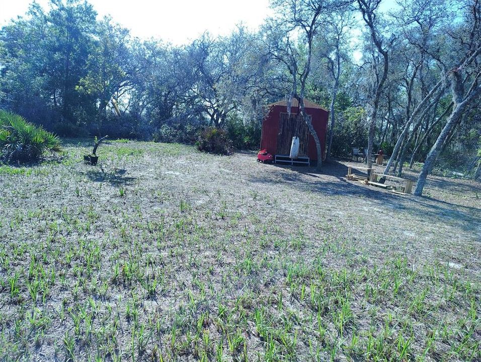 На продажу: $26,000 (0.18 acres)