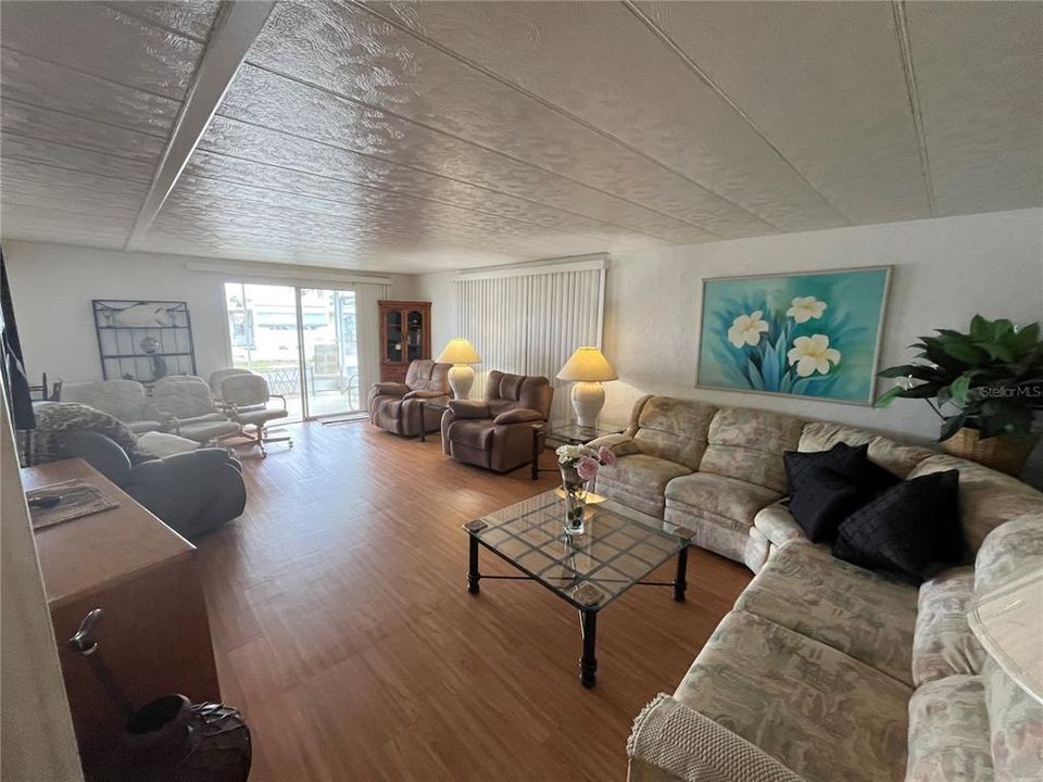 待售: $150,000 (2 贝兹, 2 浴室, 1152 平方英尺)